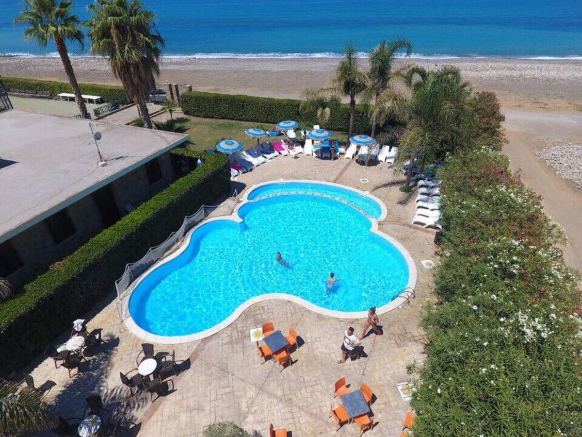 Il Geranio - Resort & Suites Аккуедольчі Екстер'єр фото